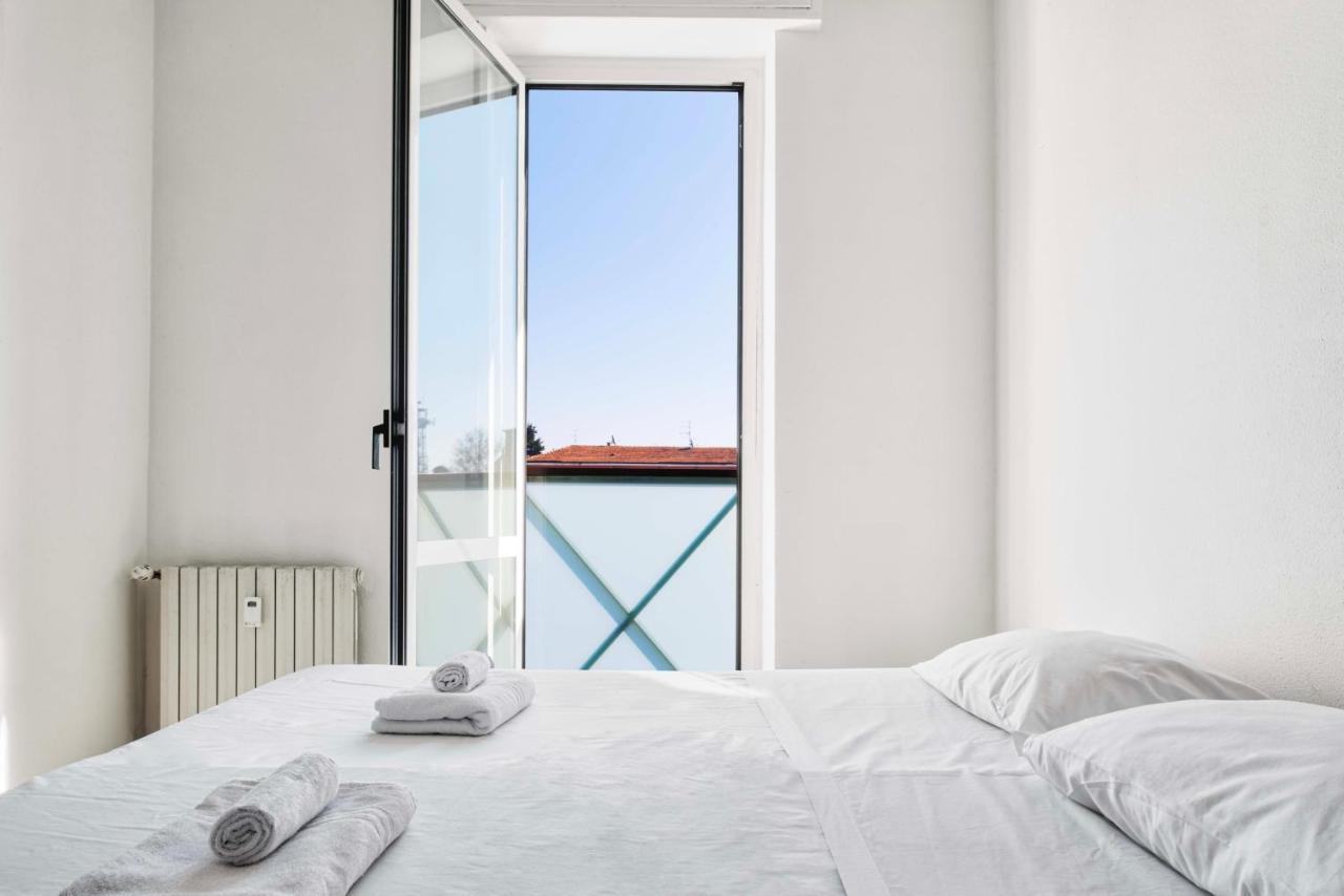 Apartmán Luvi - Alzaia Naviglio Pavese Milán Exteriér fotografie